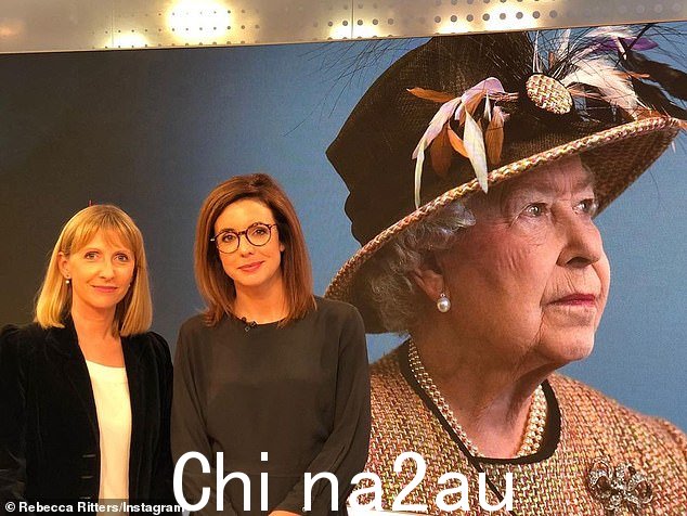 Rebecca(右)登上德国之声对伊丽莎白女王逝世和葬礼的报道