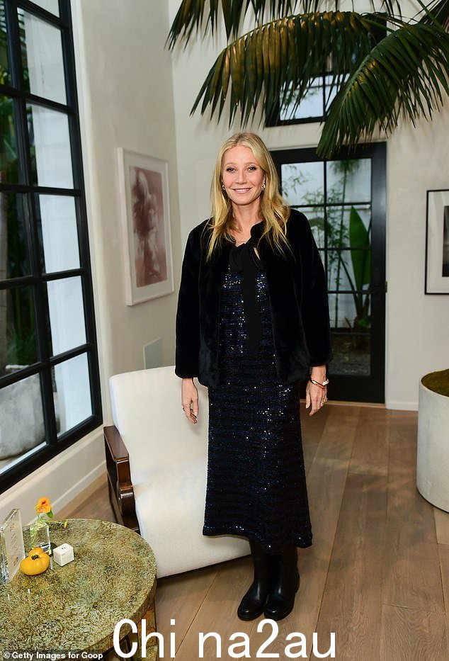 可爱:格温妮丝·帕特洛 (Gwyneth Paltrow) 在周三庆祝她的健康品牌 Goop 推出 GOOPGLOW Vita-C 亮白眼霜时展现了迷人的身材