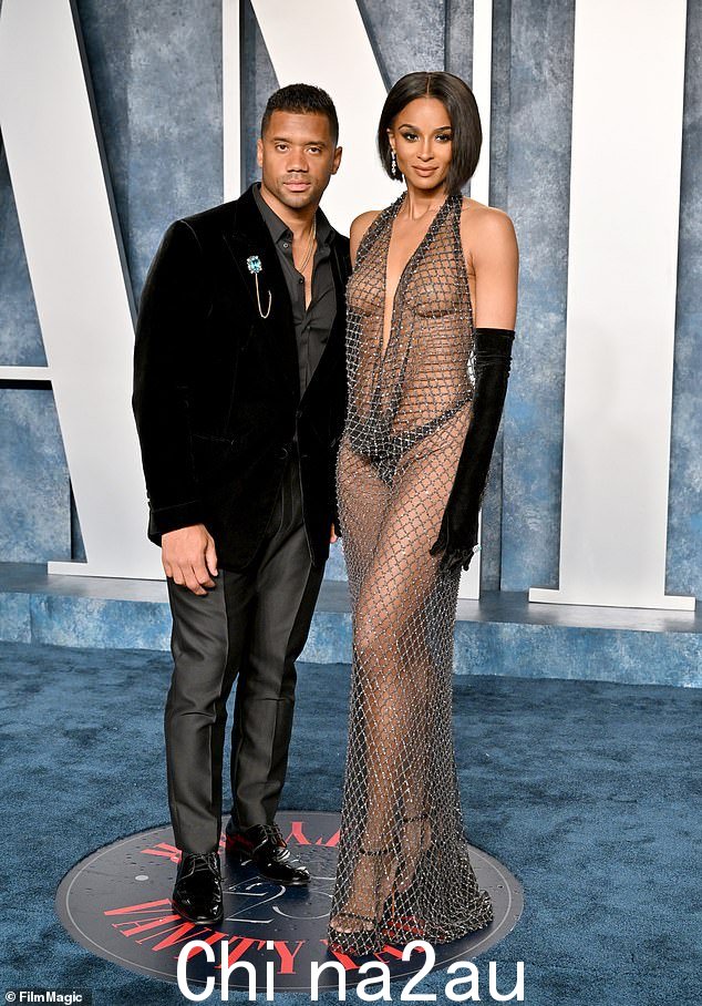NFL 四分卫:Ciara 陪同她的丈夫 Russell Wilson,34 岁,为丹佛野马队打四分卫