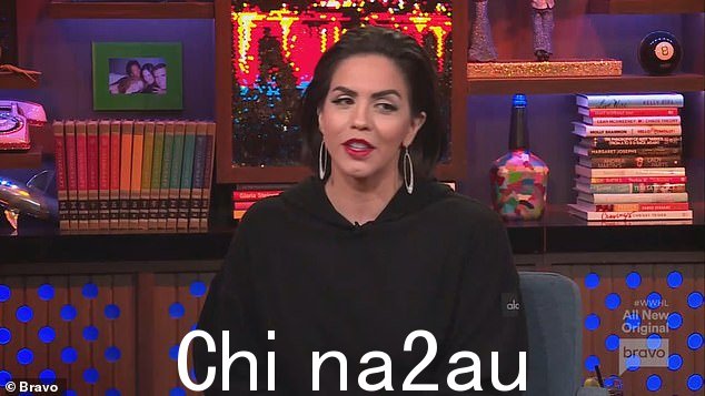不震惊:Katie Maloney 透露,她对汤姆·桑多瓦尔 (Tom Sandoval) 与联合主演拉奎尔·莱维斯 (Raquel Leviss) 的婚外情在周三的一集中与安迪·科恩 (Andy Cohen) 一起观看现场直播并不感到震惊