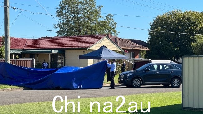 周五早上在悉尼西南部的一条车道上发现一具妇女尸体后，凶杀案侦探正在展开调查。来源：已提供