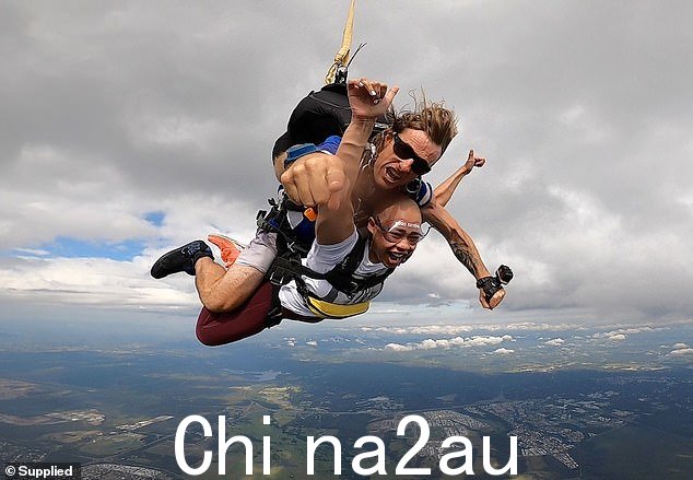 '在沙滩上骑马太治愈了,在战斗机上飞行太刺激了-我感到如此自由,半小时可以忘记一切,'她说“c lass=