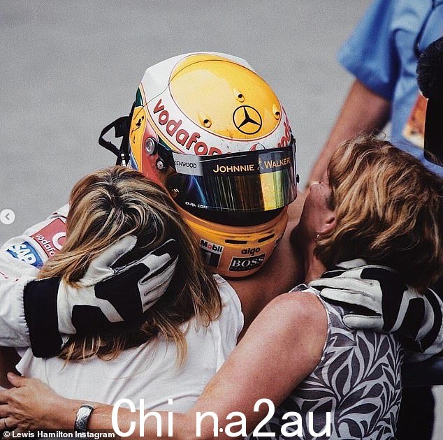 '爱和关怀的数量从未改变':Lewis Hamilton 在周日的母亲节当天在 Instagram 上向他的两位妈妈分享了一条温馨的信息