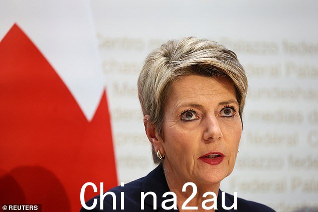 Karin Keller-Sutter 强调了交易的紧迫性,并表示收购将确保瑞士和世界范围内的更大稳定性