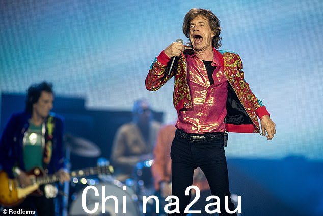 明星:滚石乐队的 Mick Jagger 去年在阿姆斯特丹的 Johan Cruijff 舞台上表演