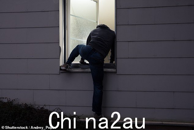 “据了解，闯入者闯入陌生人家中，干脆睡着了（stock