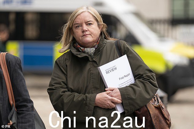 Baroness Casey 昨天抵达伊丽莎白女王二世会议中心参加她对大都会警察局行为标准和内部文化审查的新闻发布会