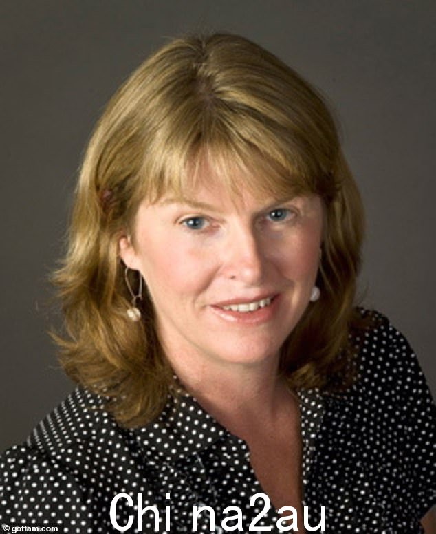 Sinead Smyth,来自加利福尼亚州的阿拉米达,是一位经过认证的 Gottman Institute 治疗师,她已与她的医护人员丈夫结婚 22 年
