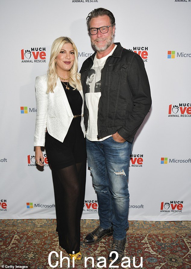 获得指导:Tori Spelling 和 Dean McDermott 正在进行婚姻咨询以解决他们的问题。见于 2019