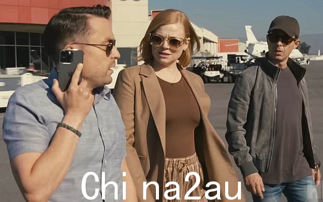 名人录:继任者主要围绕洛根罗伊和他的三个孩子——(左起)罗曼 (Kieran)、希夫 (Sarah) 和肯德尔 (Jeremy Strong) class=