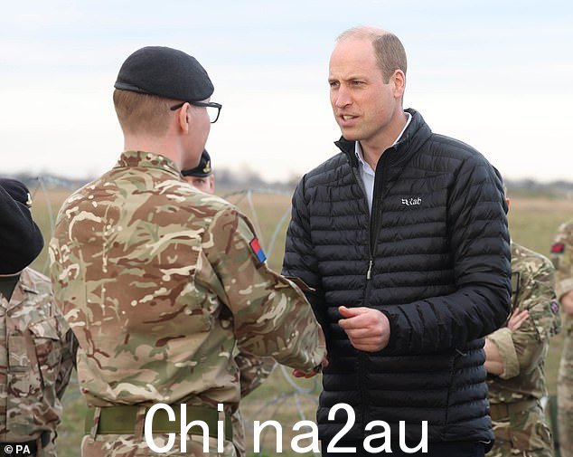 William 告诉部队,'每个人都彻底支持rts 你在安全严密的国家旅行之后