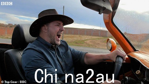 在最新的 Top Gear 系列中,Paddy 在轴后端完全分开后被迫放弃他的 Pontiac Firebird
