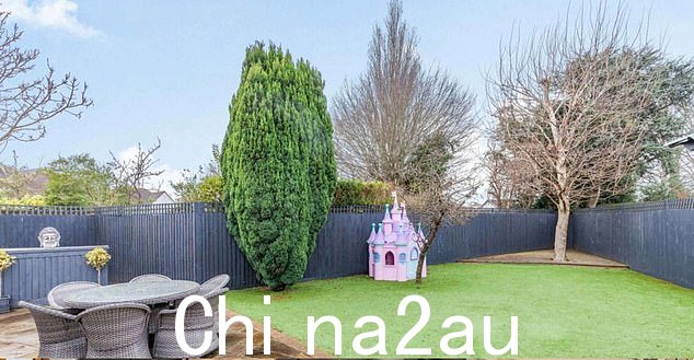 Wow! Polly even has her very own toy castle in the neatly-kept garden