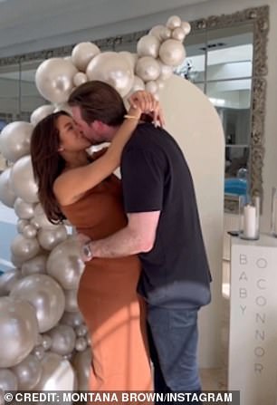 Loved-up: 可以看到美丽的笑容她分享了一段自己与男友 Mark O'Connor 合影的片段