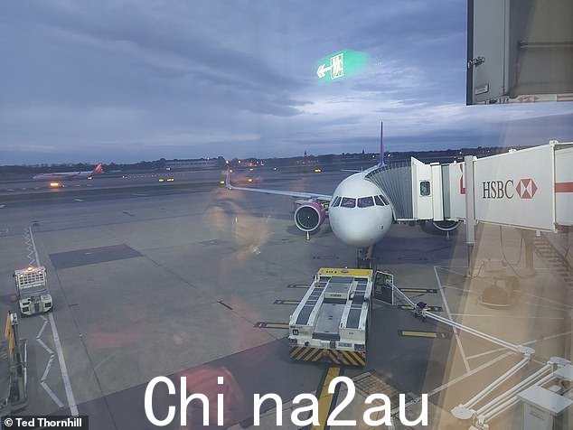 Ted's Lyon-bound Wizz Air A321neo at Gatwick Airport