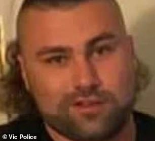 他的朋友 Lachlan Thorpe-Smith 逃离了被盗的车辆并让他等死,目前因犯罪而被关押