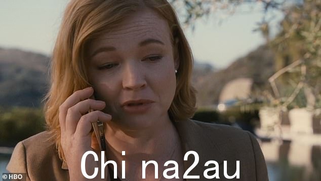 Where:Shiv 问他和她在哪儿,他挂了电话,然后告诉她的兄弟姐妹汤姆和 Naomi 在一起,这让 Kendall 感到困惑