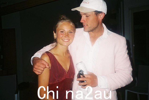 Tame 女士(左)和她的未婚夫Max Heerey(右)