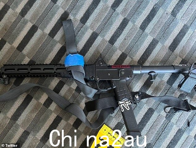 枪击中使用的两支步枪中的第二支已被纳什维尔警方拍到