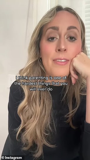 她说:'我发现人们对孩子没有同情心。人们希望孩子们像大人一样行事。孩子们无助、无助、无法照顾自己'