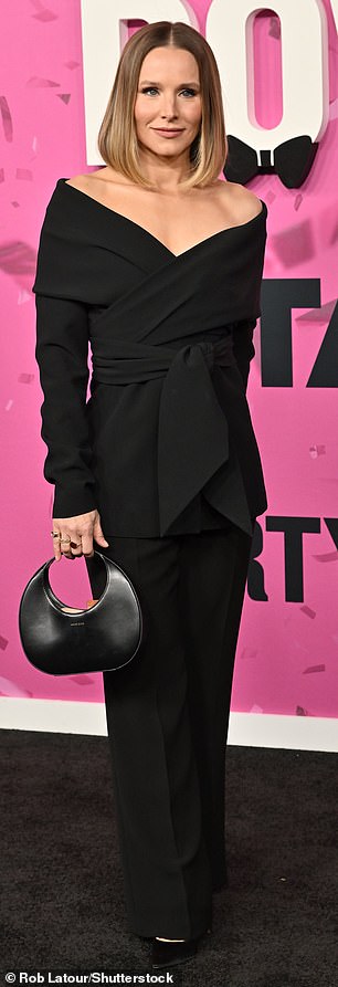 支持:为Anna和Else配音的Kristen Bell和Idina Menzel长期以来一直支持冰雪奇缘3。