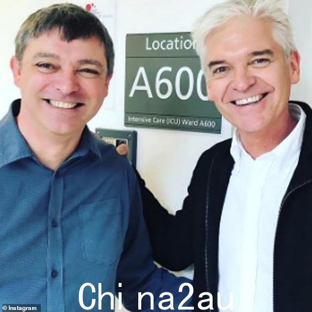 审判:这是在 Phil 的兄弟 Timothy Schofield,54 岁(左)接受审判后被指控性虐待一名据称对他著名的兄弟姐妹的忏悔