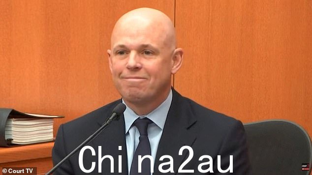 神经学家 Robert Hoesch 博士告诉法庭 Sanderson 的症状 - 包括意识模糊和性格改变 - 不是由于滑雪事故,而是潜在的条件