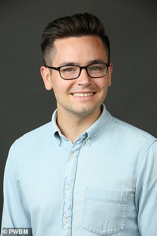 宾夕法尼亚沃顿商学院预算模型的预算分析副主任 John Ricco 首先发现了过高的付款