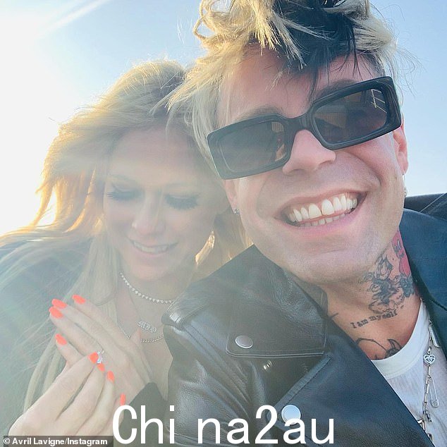Split:艾薇儿与 Tyga 的恋情在她与未婚夫 Mod Sun 分手后不久被曝光