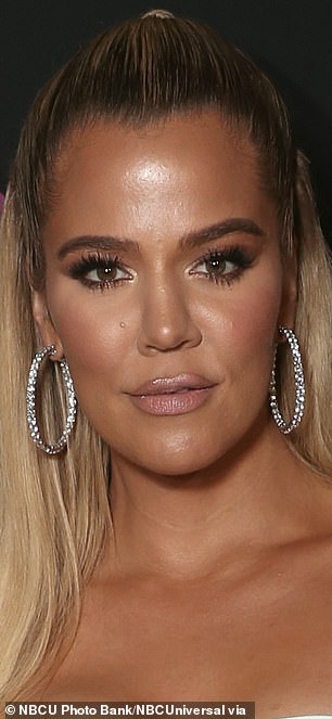 这些年来:Khloe 在 2018 年人民选择奖上的照片