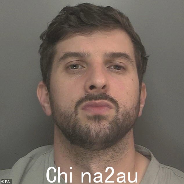 Thomas Cashman,在他的警察面部照片中,今天被判所有罪名成立