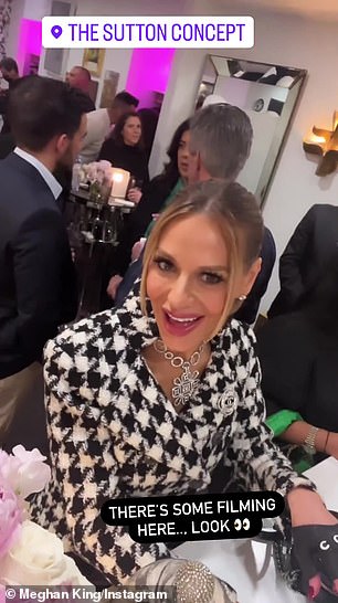 Dorit Kemsley said hello back