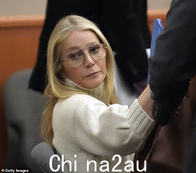 Paltrow,50 岁,似乎有意选择自然、中性的衣橱,以争取在她的犹他州滑雪事故案中赢得陪审团的支持。图为:她戴着 Caddis Metamodernist Scout 眼镜,售价 129 美元在第二天