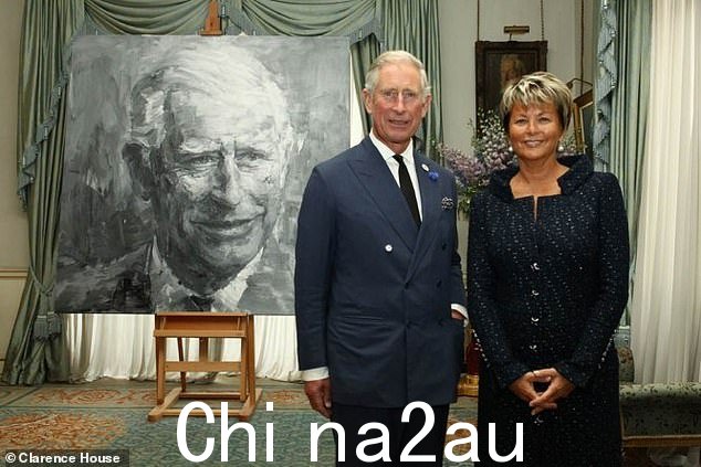 当时的威尔士亲王查理三世与米里亚姆·尤伦斯和严培明的肖像