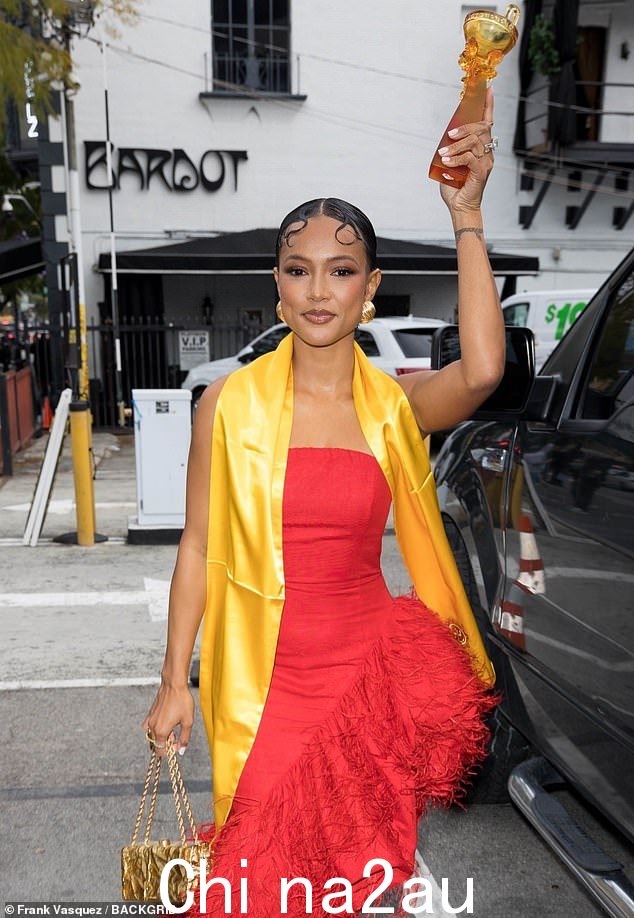在城里:Karrueche Tran 本周四被发现在好莱坞的中国华鼎奖中凯旋而归