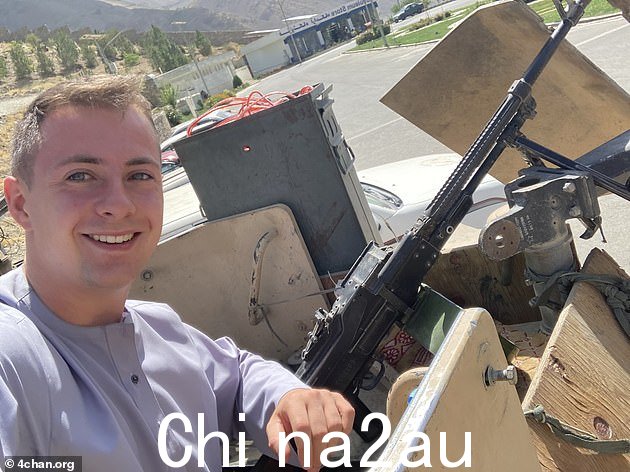 Miles Routledge,23 岁,在去年塔利班接管阿富汗期间首次登上头条新闻,当时他去阿富汗“度假”,不得不从喀布尔撤离” class =