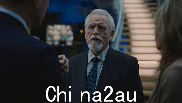 Logan:Tom 试图转移话题并询问他的想法,但 Logan 需要听听 Tom 的想法