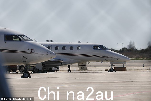 文字:他说:'这是为了保护他们。这是所有父母与孩子的工作。这就是我所关注的,这就是我作为父亲的工作'