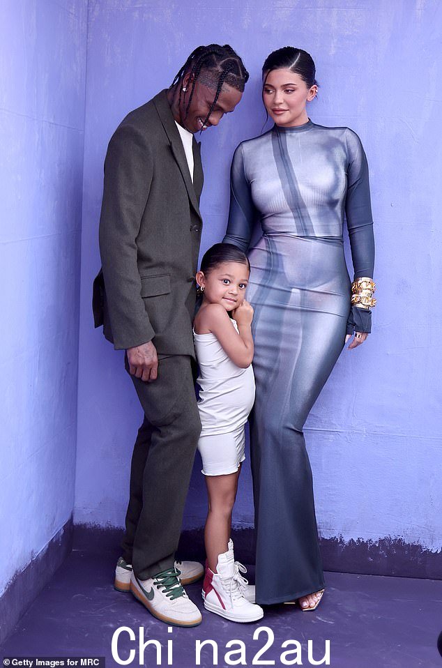 共同育儿:Kylie 与前男友 Scott 分享了两个孩子,她在断断续续约会五年后于 12 月分手; seen in 2022