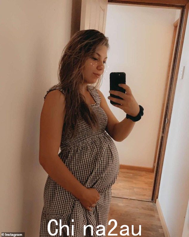 Kuhrt 女士和她的伴侣在昆士兰的一次轻型飞机失事中遇难前在 Instagram 上发布的最后一张照片