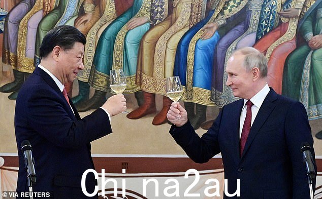 上个月习近平访问莫斯科与普京举行为期三天的峰会
