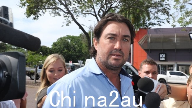 在法庭听证会后发表的一份声明中,Wright 先生质疑为什么他成为警察的目标。图片:Glenn Campbell。
