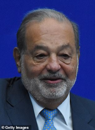 1990 年,Slim 与外国电信合作伙伴一起购买了墨西哥唯一一家电话公司 Telmex 的股份