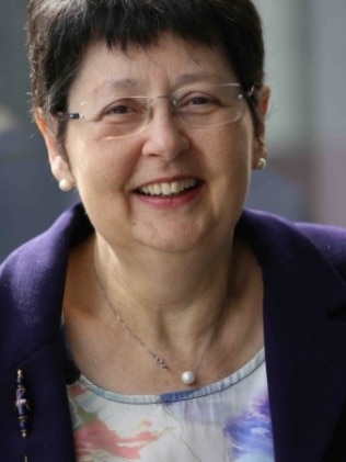 The Northern Territory's top公务员和她的法律代表被指控在公平工作委员会期间从事应受谴责的行为,在该委员会中,一名证人在宣誓作证时收到短信。图片:已提供。