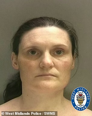 Tracey Baker,41 岁,被判犯有五项与儿童性虐待有关的罪行,并被判处 16 年徒刑