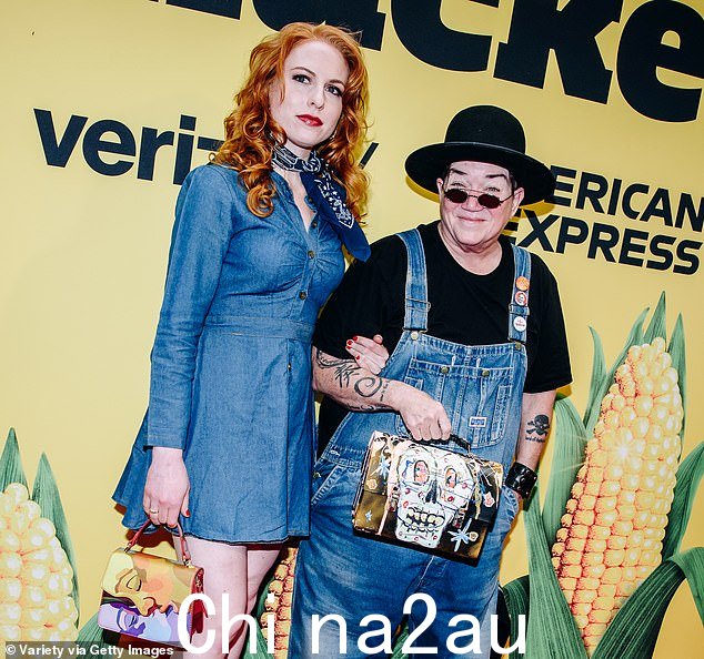 Shucked:Lea DeLaria 和她的新婚妻子 Dalia Gladstone 在周一晚上的 Miscast23 晚会上走出来纪念 Vanessa Williams