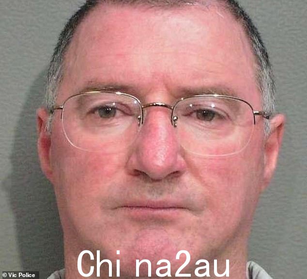 格雷厄姆·吉恩·波特(Graham Gene Potter,摄于 2009 年)是澳大利亚头号通缉犯。他因涉嫌共谋谋杀而被通缉。波特曾因 1981 年谋杀少年金·巴里 (Kim Barry) 而入狱 15 年