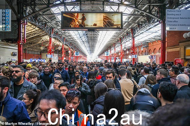 Marylebone:今天 Euston 关闭时乘客挤进了伦敦车站