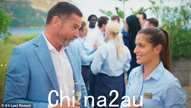 恭喜!在赢得由 First Dates 的 Fred Siriex 主持的节目后,Orlagh 现在已经获得了 10,000 英镑的奖金