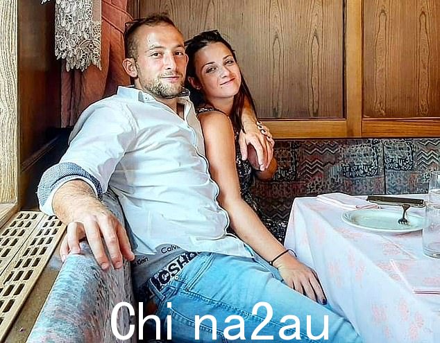 Andrea Papi,26 岁,与女友 Alessia Gregori 合影,在意大利多洛米蒂山脉跑步时被裸体撞死